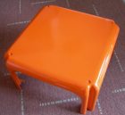 tavolino modello elena colore arancione design vico magistretti anni 70